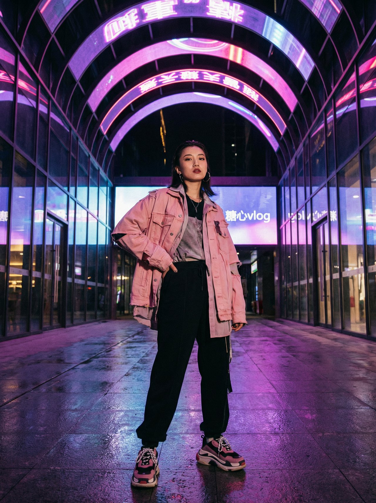 17c一起草街拍视频